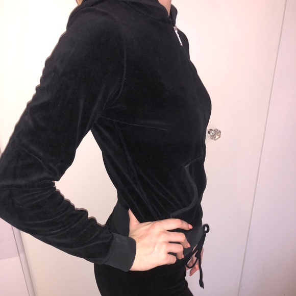 Juicy Sweatsuit - Picture 2 of 4